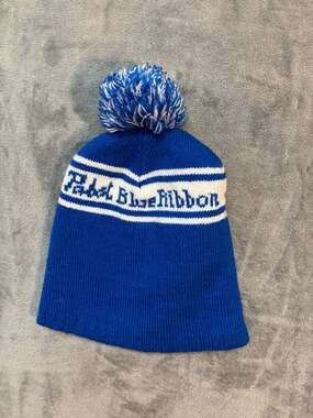 80/90Vintage Pabst Blue Ribbon PBR Beer Pom Pom Knit Beanie